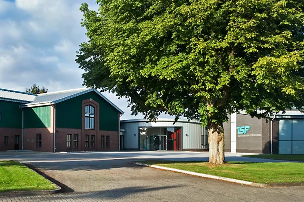 Tenuta Hülsenberg e Ricerca Schaumann Tenuta Hülsenberg e Ricerca Schaumann